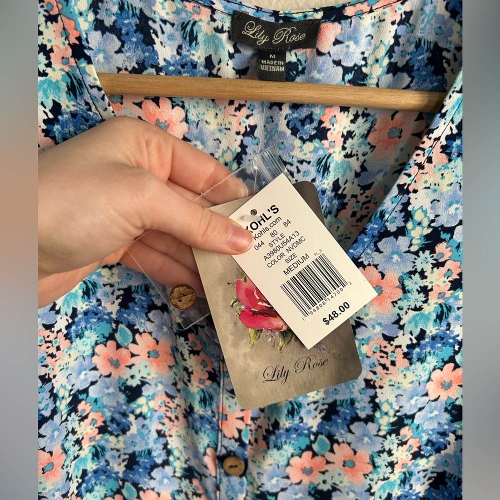 NWT Lily Rose Juniors' Floral Print V-Neck Flutter Sleeve Romper Pockets Size M - Picture 6 of 9